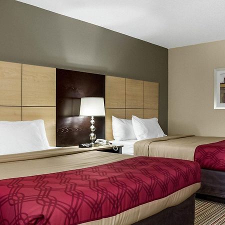 Econo Lodge Гранд-Форкс Экстерьер фото